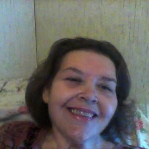 Meet your Posher, Edith